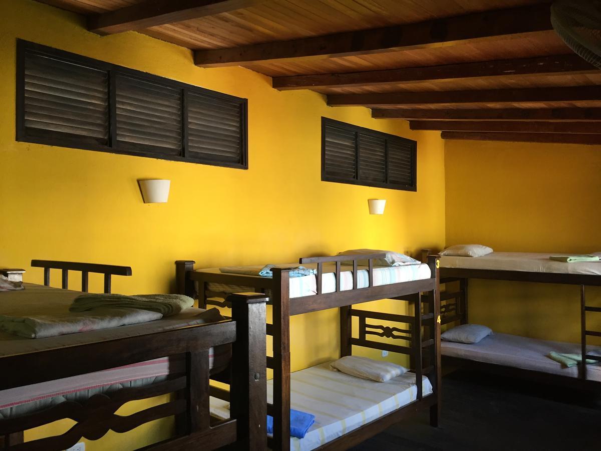 Aluna Hostel B&B Санта Марта Екстериор снимка